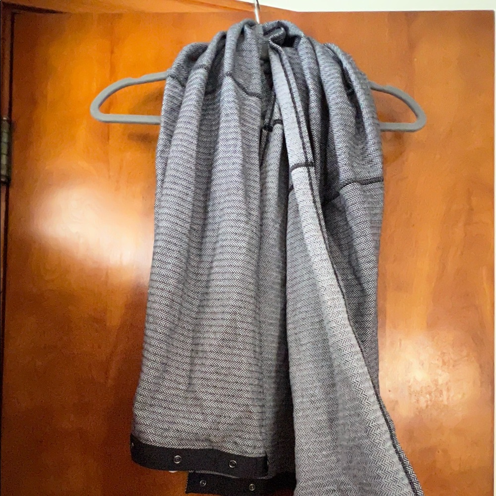 Lululemon Vinyasa Scarf
